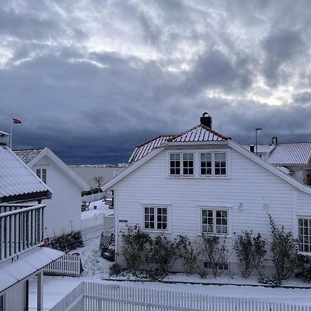 Nevlunghavn Gjestgiveri Hotel Larvik Eksteriør billede